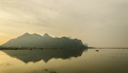 如何修改任务栏外观-