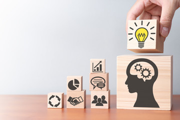 好看的白色笔记本电脑