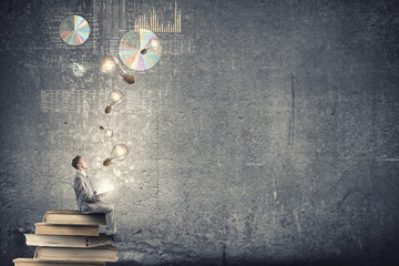 好看的白色笔记本电脑